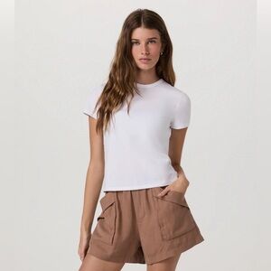 Vouri Women’s Short Sleeve Feather Classic Tee Size L